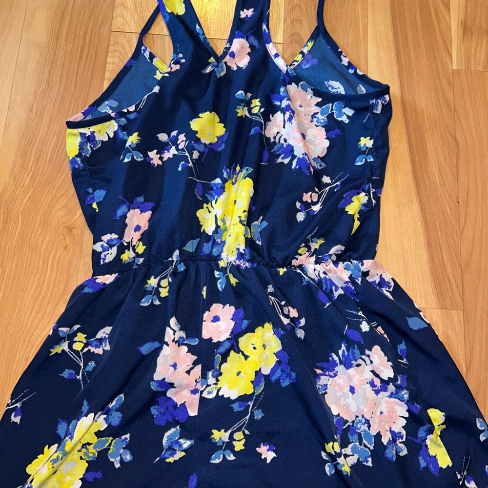 Floral Romper - Picture 2 of 3
